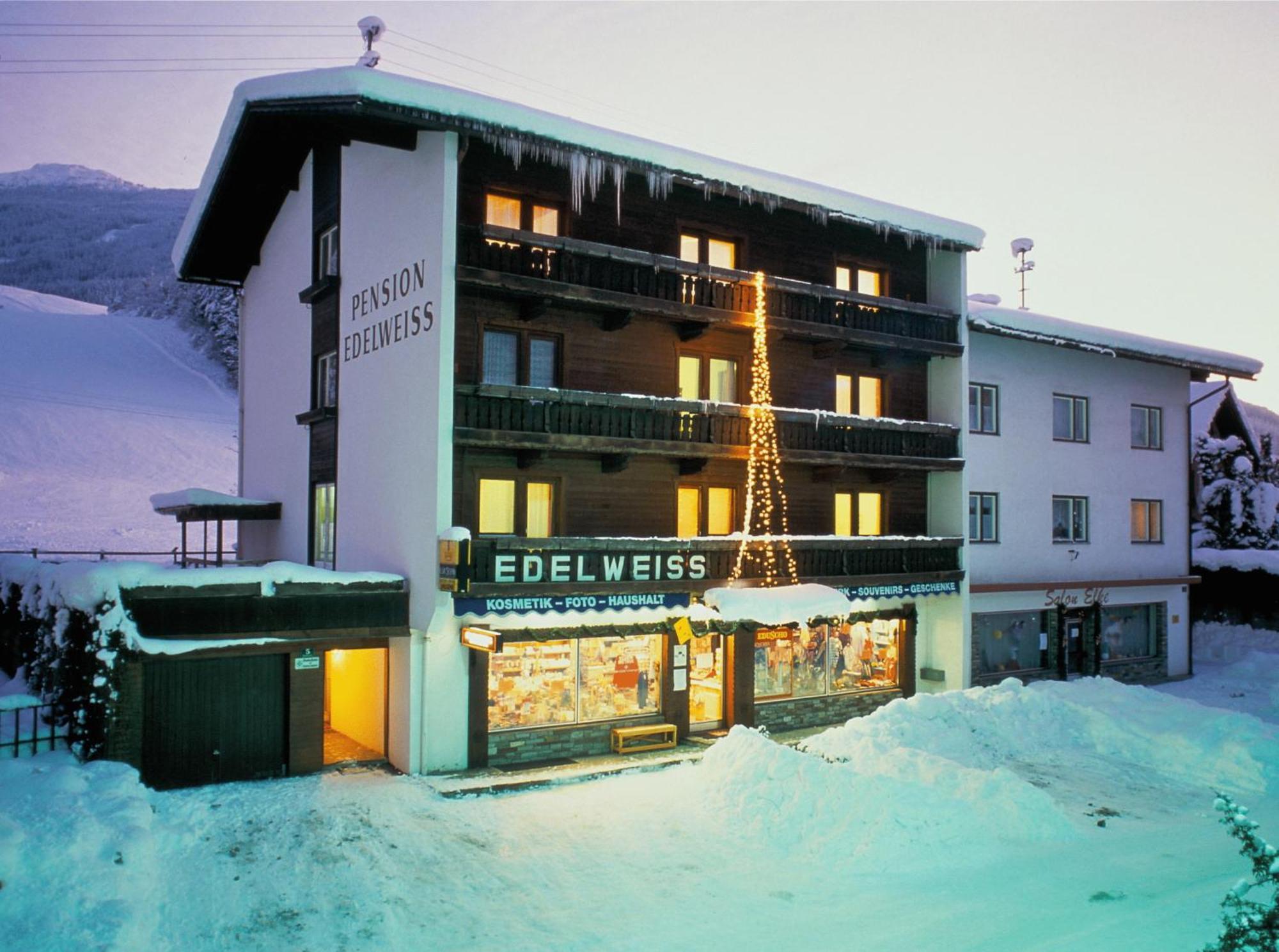 Gaestehaus Pension Edelweiss Kolsass Eksteriør bilde