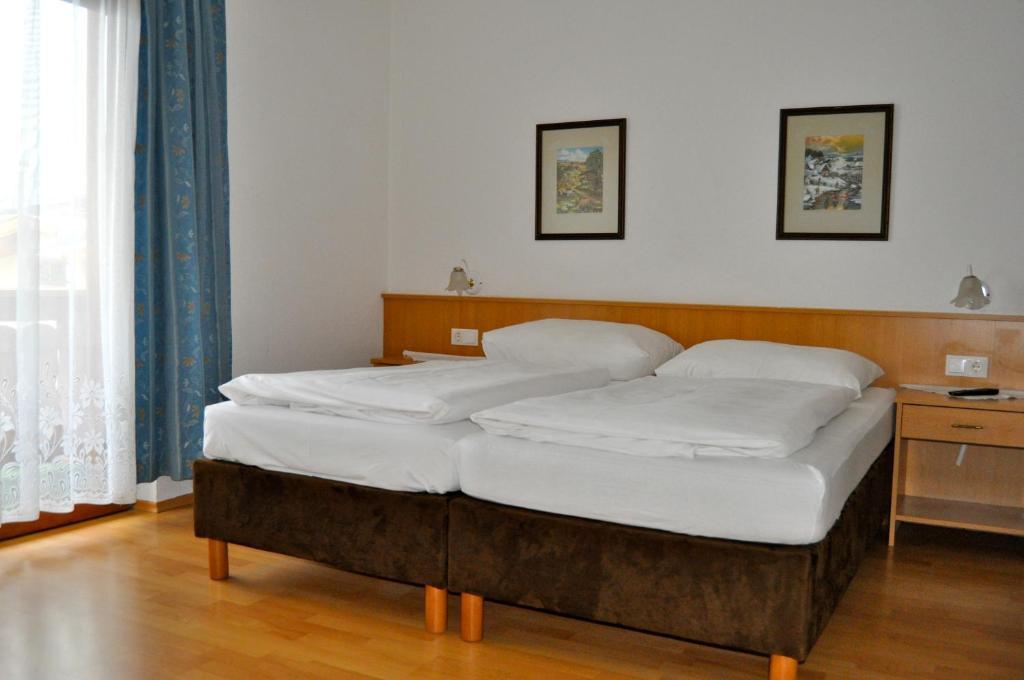 Gaestehaus Pension Edelweiss Kolsass Rom bilde